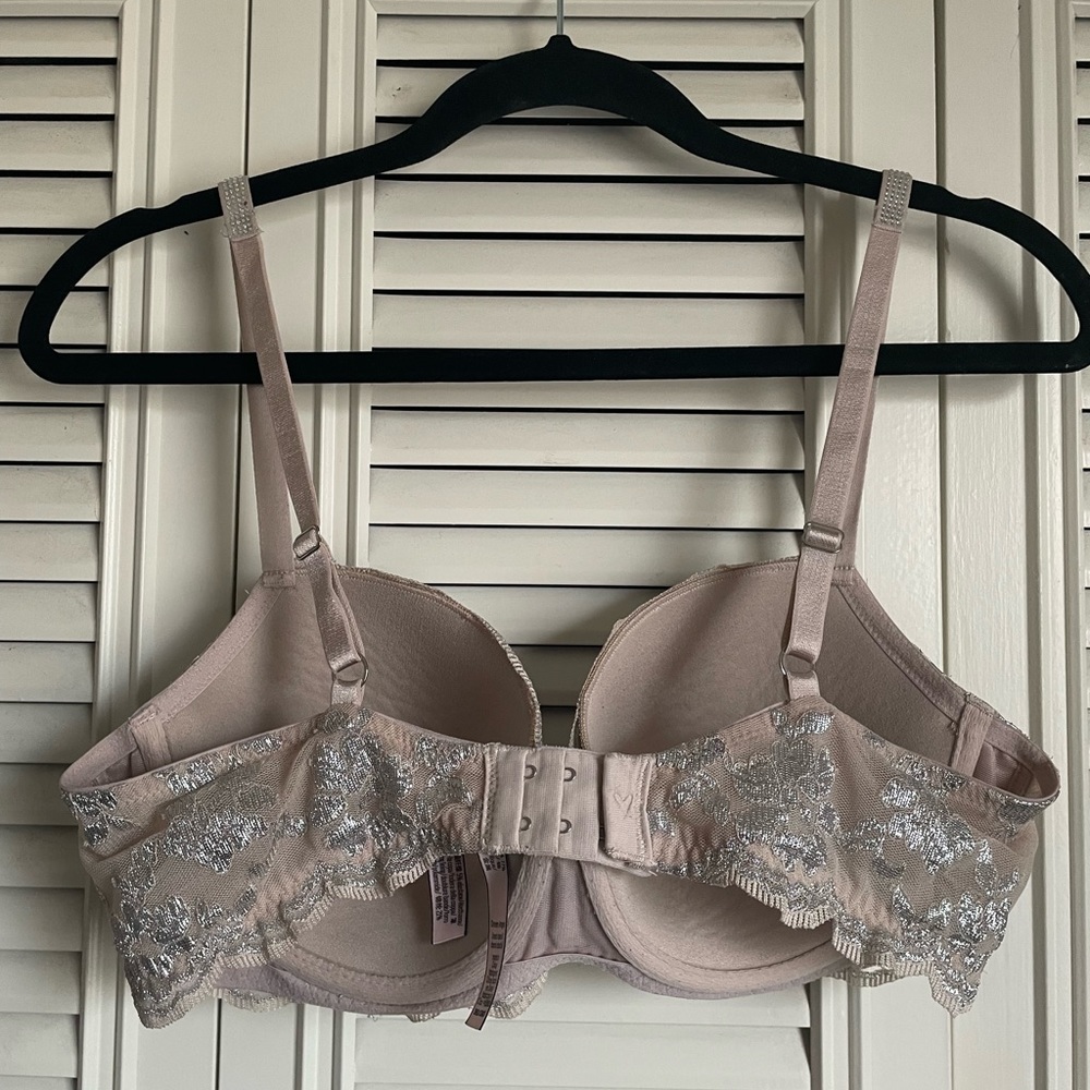 Victoria’s Secret Bra 36D - Picture 2 of 4